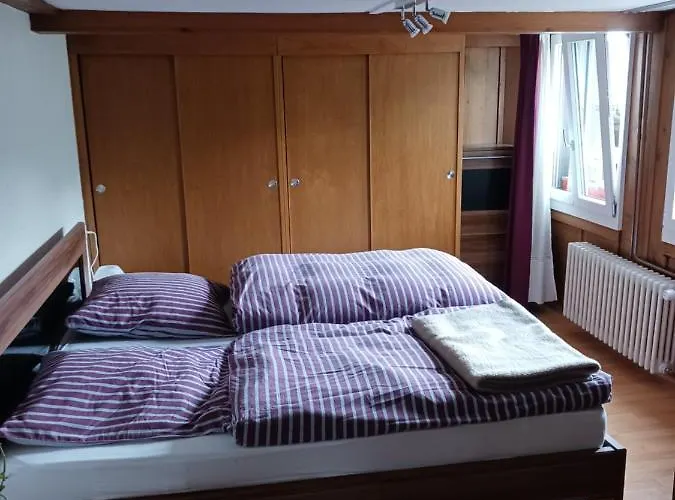 Urgemuetliche Ferienwohnung, Zentral Und Doch Ruhig *