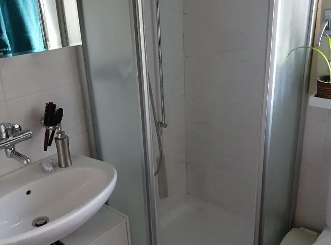 Urgemuetliche Ferienwohnung, Zentral Und Doch Ruhig *